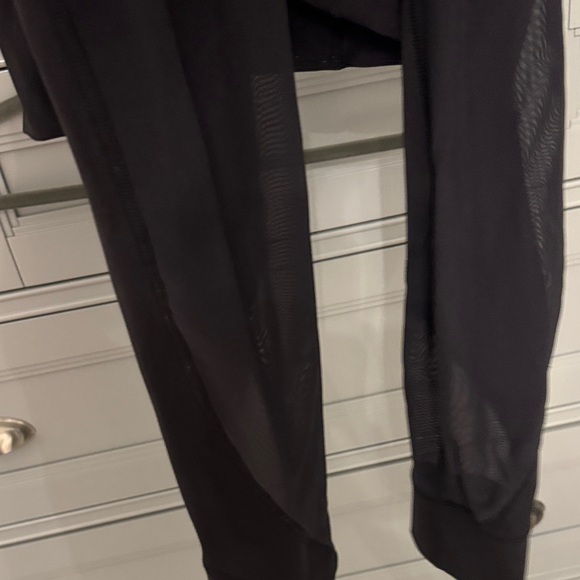 lululemon athletica Black High-Rise Leggings with mesh leg cutouts - Picture 6 of 6